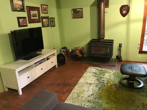 Kit Kat Cottage Heritage Accommodation Burra - Darwin Holiday 5