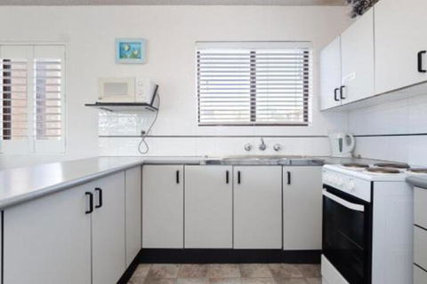 Intrepid Unit 13 / 3 Intrepid Close - Darwin Holiday 7