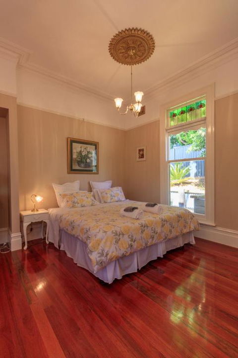 The Oaks Lilydale Accommodation - Darwin Holiday 6