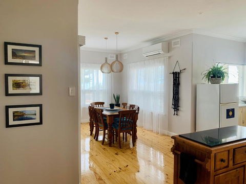 Jewel Of The South Beachfront Holiday Rental - Darwin Holiday 1