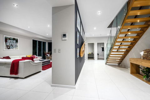 Luxury Tropical Haven Pacific Avenue Sunshine Beach - Darwin Holiday 6