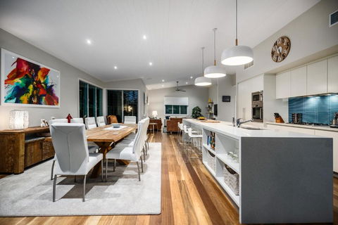 Luxury Tropical Haven Pacific Avenue Sunshine Beach - Darwin Holiday 1