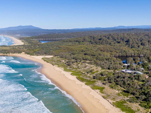 House One At Potato Point - Darwin Holiday 4