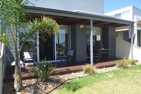 Grange Water View Yarrawonga - Darwin Holiday 0
