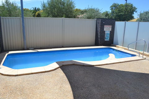 Grange Water View Yarrawonga - Darwin Holiday 1