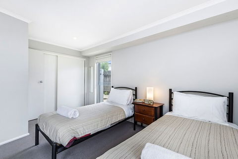 Il Mare - Darwin Holiday 1