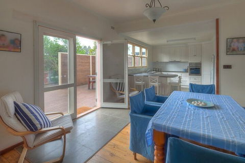 Carrick Fergus - Darwin Holiday 7