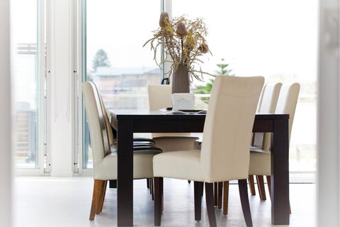 Villa Moyne Located In A Quiet Cul De Sac & Designed For Beach Families - Darwin Holiday 3