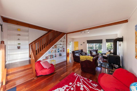 The Albatross - Darwin Holiday 3