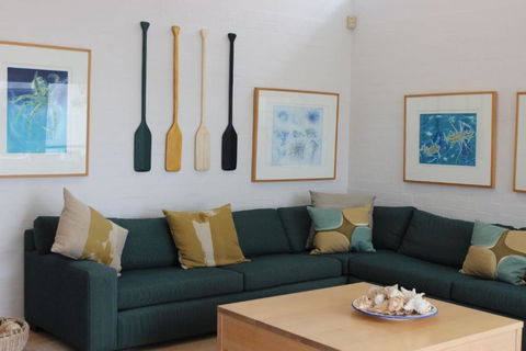 22 On COAST (Weekly Only) - Darwin Holiday 1