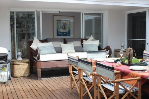 22 On COAST (Weekly Only) - Darwin Holiday 5