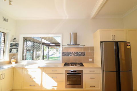 A Reflection On The Lake - Darwin Holiday 2