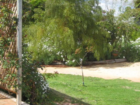 Amalie Cottage Waikerie Unit 1 - Darwin Holiday 3