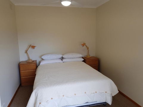 Lytton At Lonnie - Darwin Holiday 3