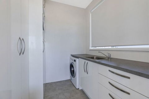 Blue Pacific 8 - Darwin Holiday 7