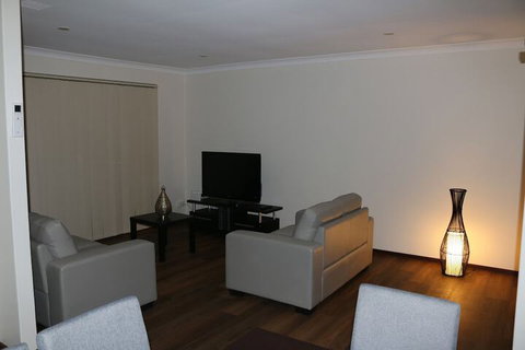 Cozy Stay At Kearsley - Darwin Holiday 3