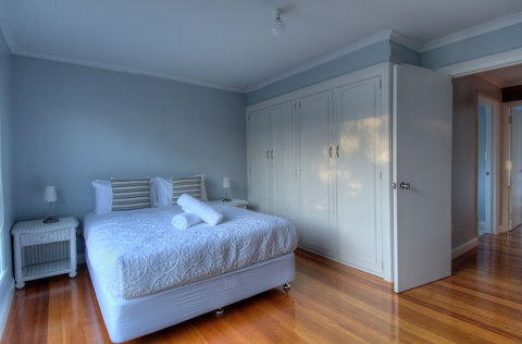 Muirs Beach Retreat - Darwin Holiday 5