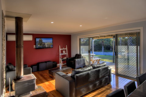 Muirs Beach Retreat - Darwin Holiday 4