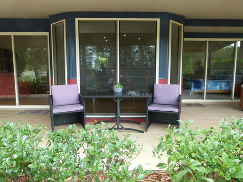 Lake Russell Lakeside Retreat - Darwin Holiday 3