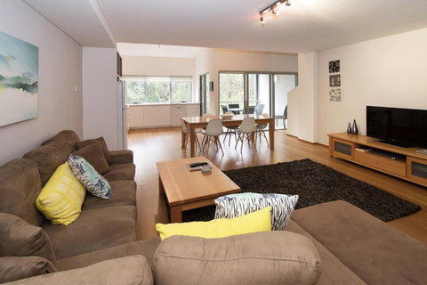 Pegasus - Darwin Holiday 3