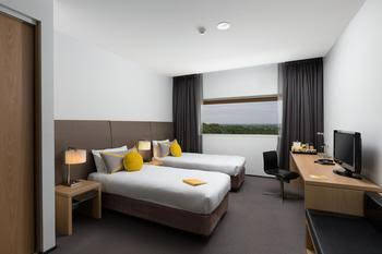 Chifley Doveton - Darwin Holiday 0