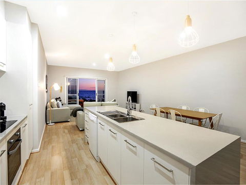 High Tide Wallaroo Beachfront Property Pet Friendly - Darwin Holiday 1