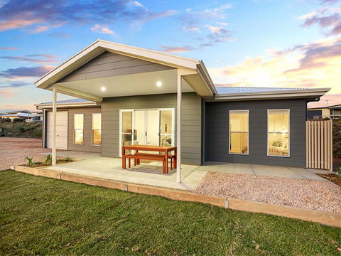 High Tide Wallaroo Beachfront Property Pet Friendly - Darwin Holiday 3