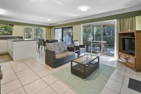 Los Nidos Unit 3 - Darwin Holiday 0