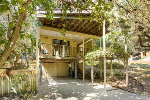 Straddie Beach House 3 - Darwin Holiday 5