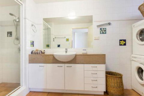 Lookout Unit 6 - Darwin Holiday 5