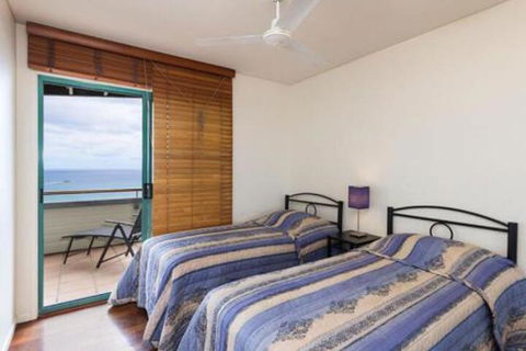 Lookout Unit 2 - Darwin Holiday 3