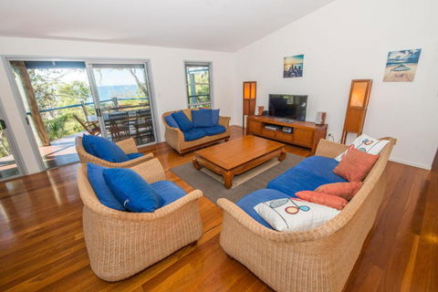 81 Tramican Street - Darwin Holiday 1