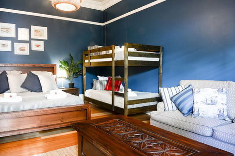 Manly Designer Studios - Darwin Holiday 3