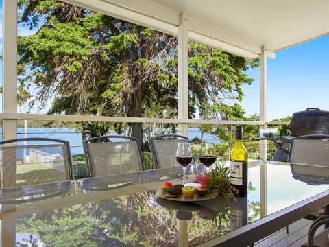 Sanctuary On The Bay Fish Or Kayak From The Yard - Darwin Holiday 1