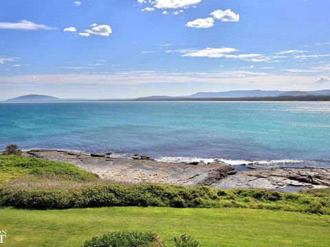 Seven Mile Heaven Your Coastal Kingdom - Darwin Holiday 1