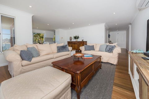 Soldiers Point Road 2 / 47 - Darwin Holiday 7