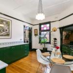 Insomnia On Elizabeth - Darwin Holiday 0