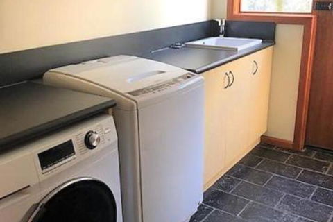 My Hobart Stay Holiday Rentals - Darwin Holiday 7