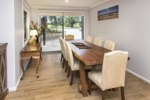 Bay View Retreat - Darwin Holiday 1