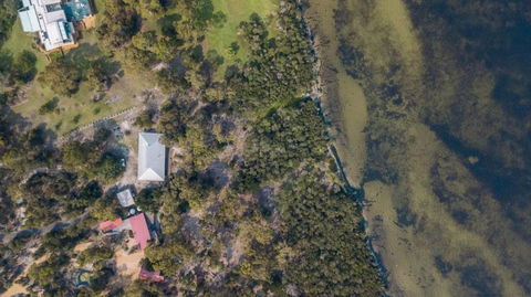 Acacia Lakehouse The Lake At Your Doorstep - Darwin Holiday 5
