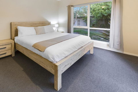 Bluff View River House Stunning Riverfront - Darwin Holiday 7