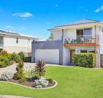53 Northbeach Place Mudjimba - Darwin Holiday