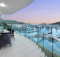 Pavillion 3 Absolute Waterfront 4 Bedroom 2 Lounge Room Plunge Pool  Golf Buggy - Darwin Holiday