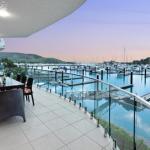 Pavillion 3 Absolute Waterfront 4 Bedroom 2 Lounge Room Plunge Pool + Golf Buggy - Darwin Holiday 1