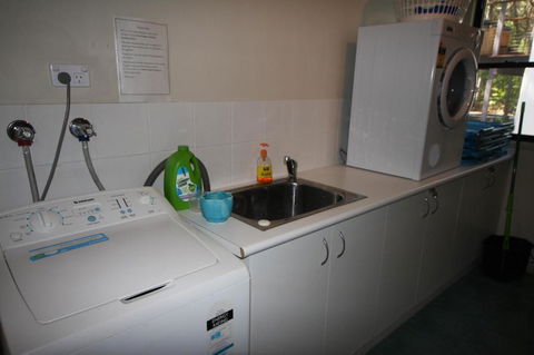 1 Naiad Court Lowset Family Home With Swimming Pool & Covered Deck. Pet Friendly - Darwin Holiday 6