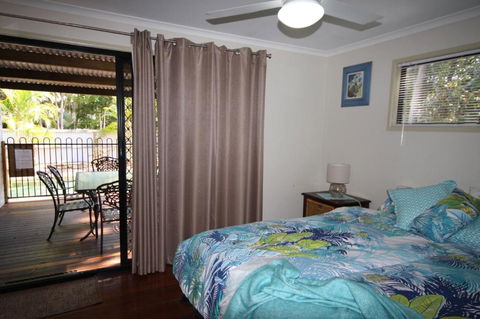 1 Naiad Court Lowset Family Home With Swimming Pool & Covered Deck. Pet Friendly - Darwin Holiday 5