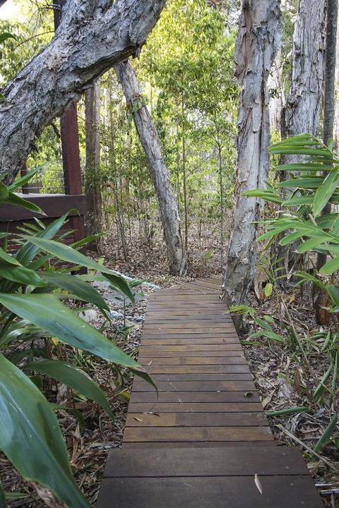 17 Naiad Court Modern Open Plan Family Home With Covered Outdoor Area & Double Lock Up Garage - Darwin Holiday 1