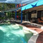 43 Double Island Drive Two Level Holiday Home With Swimming Pool. Located Close To Beach & CBD - Darwin Holiday 0