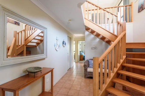 2 / 80 Cooloola Drive Comfortable & Cosy Unit Enjoying Ocean Views & Views To Fraser Island - Darwin Holiday 1