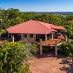 2 / 80 Cooloola Drive Comfortable & Cosy Unit Enjoying Ocean Views & Views To Fraser Island - Darwin Holiday 0